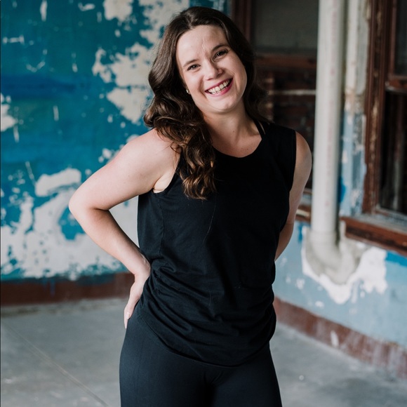 Meet your Posher, Kristy - Picture 1 of 10